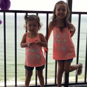 Meet your Posher, Kayla