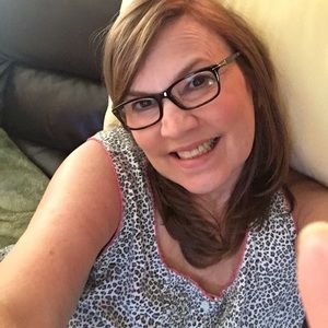 Meet your Posher, Tina