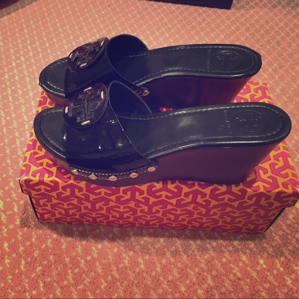 Tory Burch Patti Black Wedges size 8.5