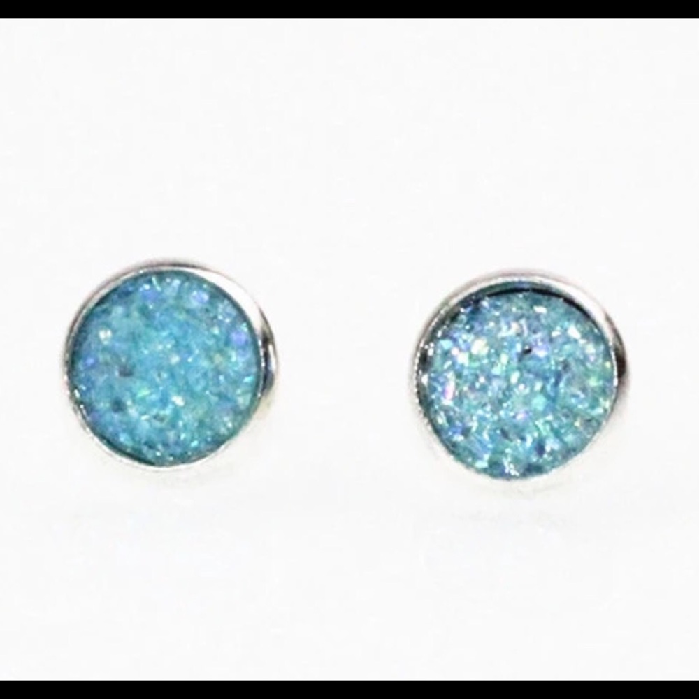 ☀️ Handmade Blue Druzy Style Stud Earrings