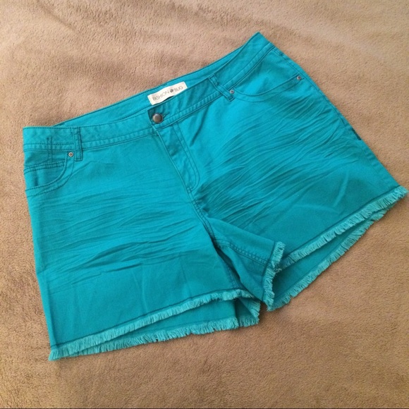 Fashion Bug Pants - 🌺Fashion Bug Teal Cut Off Shorts sz 20, Like New