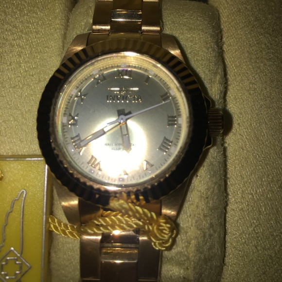 Invicta Gold Watch - Picture 3 of 8
