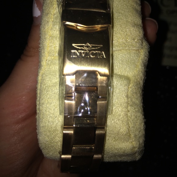 Invicta Gold Watch - Picture 5 of 8