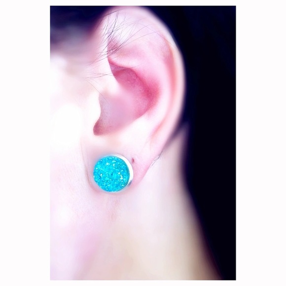 Handmade Hot Pink Druzy Style Stud Earrings - Picture 4 of 6