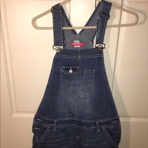 Overall shorts
