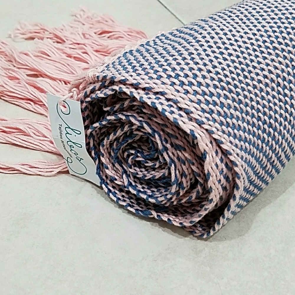 Scarf / shawl - NWT