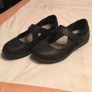 Black Clarks Flats