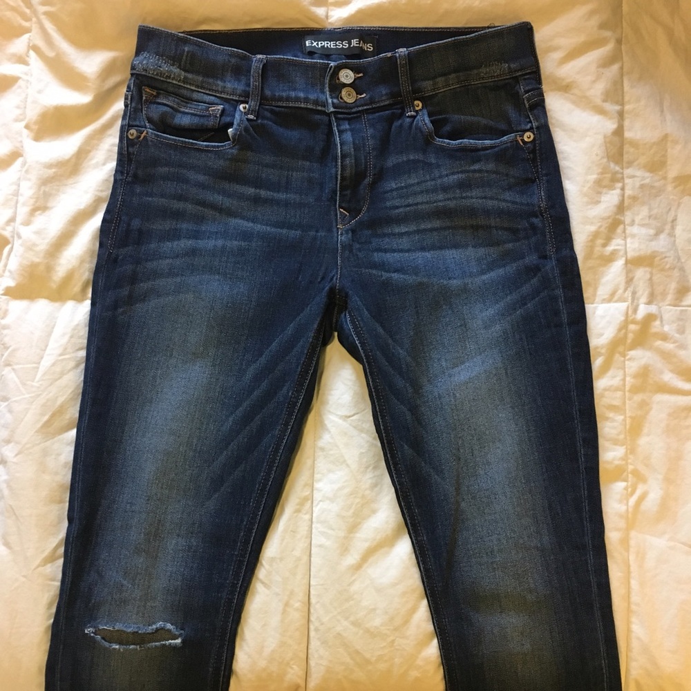 Mid-Rise Cropped Legging