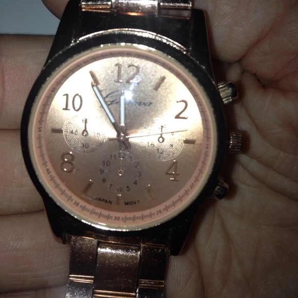Rose Gold Watch - Picture 4 of 4