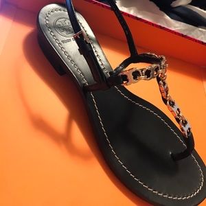 Never worn Gemini link t-strap sandal size 8