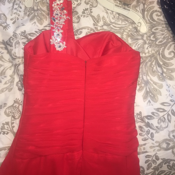 Prom - Picture 3 of 5