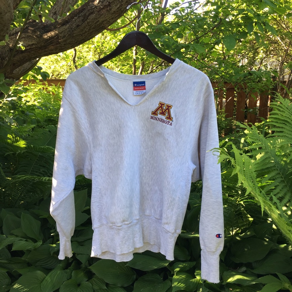 distressed u of m sweatshirt 🌱