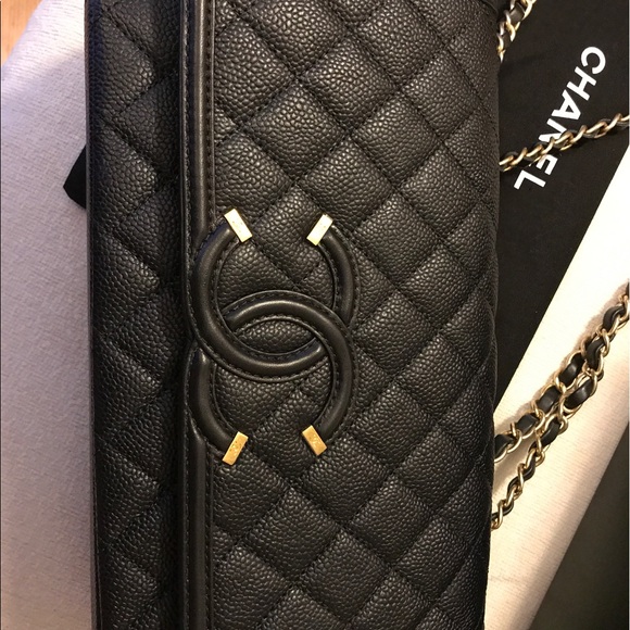 ReservedAuthentic Chanel Filigree BlackCaviar Flap - Picture 8 of 8