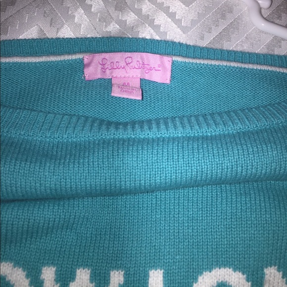 LONG SLEEVE LILLY PULITZER SHIRT/SWEATER - Picture 2 of 2