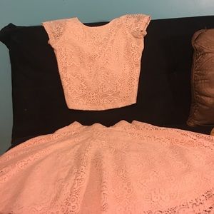 Two piece skirt and shirt set!