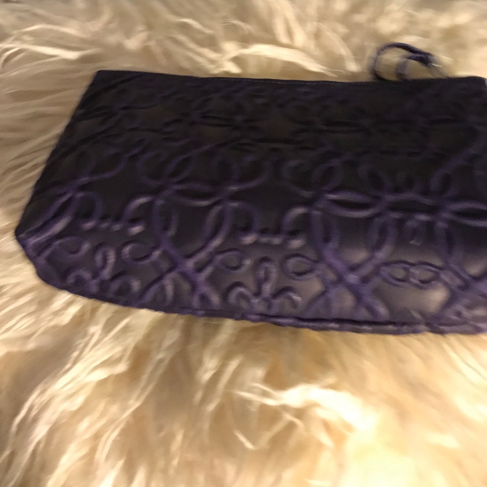 Makeup pouch
