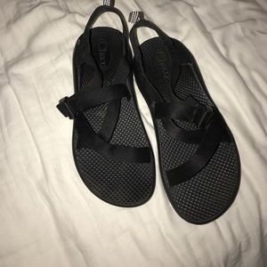 Black Chacos-- one strap ( without toe )