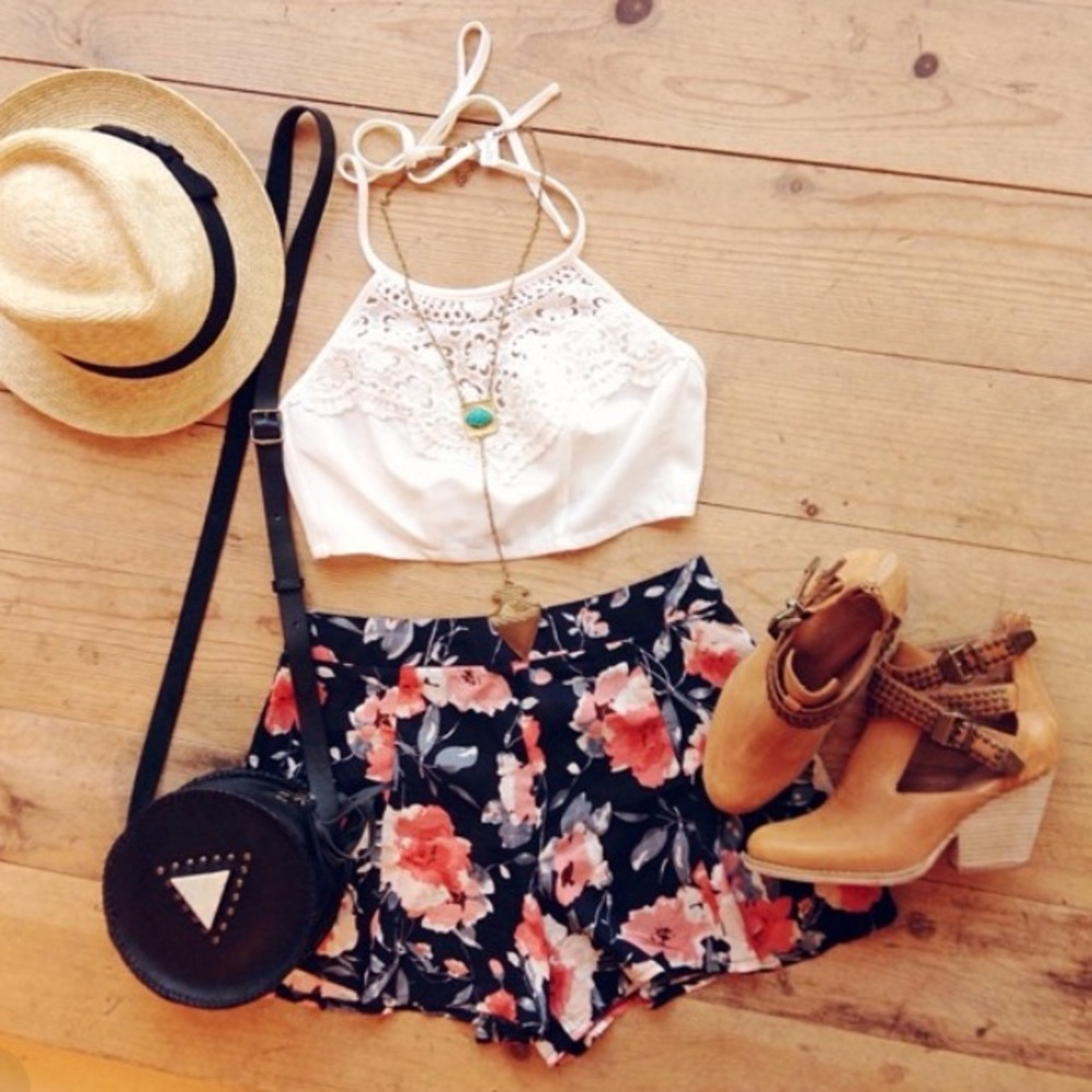 Floral soft shorts🌸