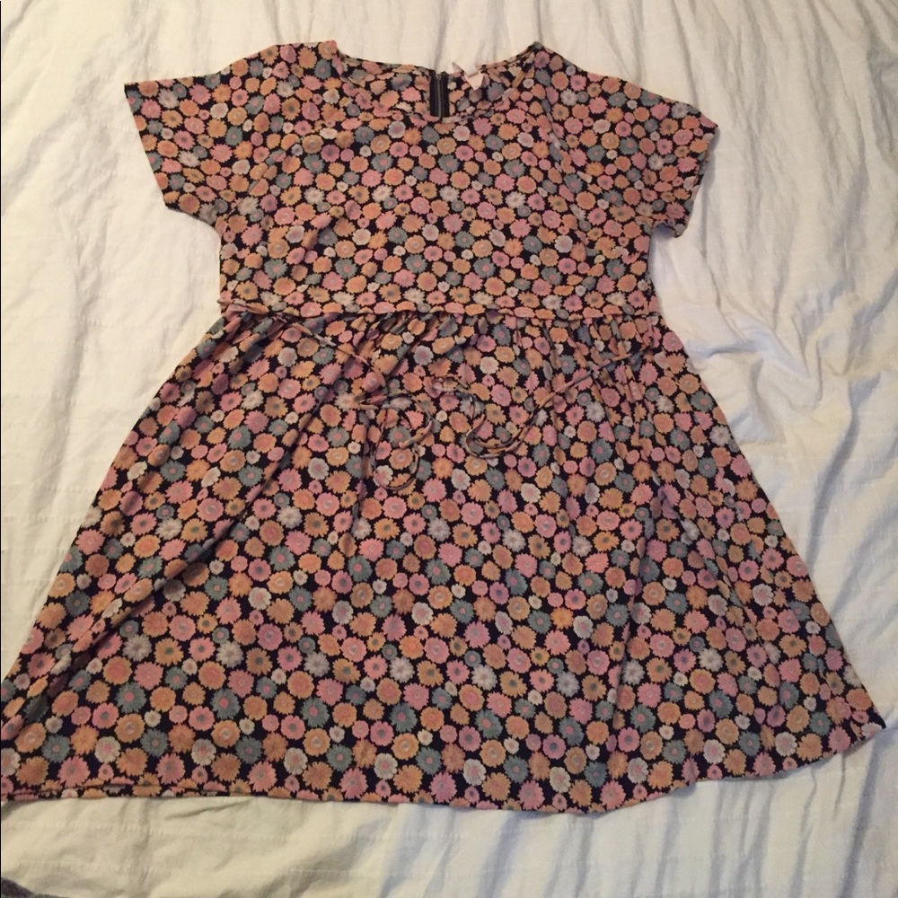 Retro Flower Power Dress 🌼🌸🌺