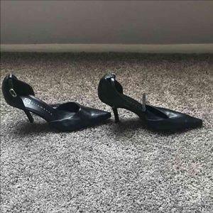 Black pointy heels