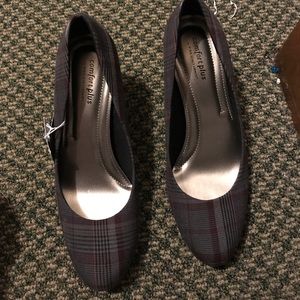 Never wore them! Still have the tag on them