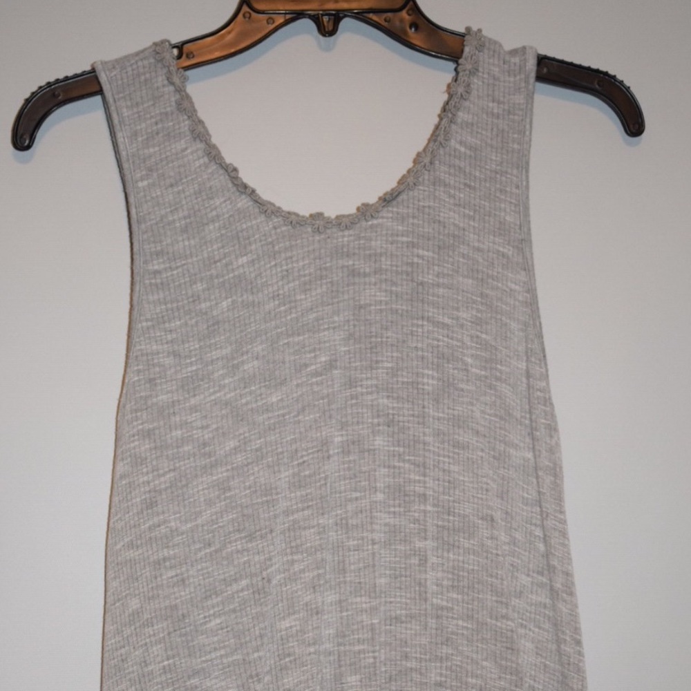 Gray tank