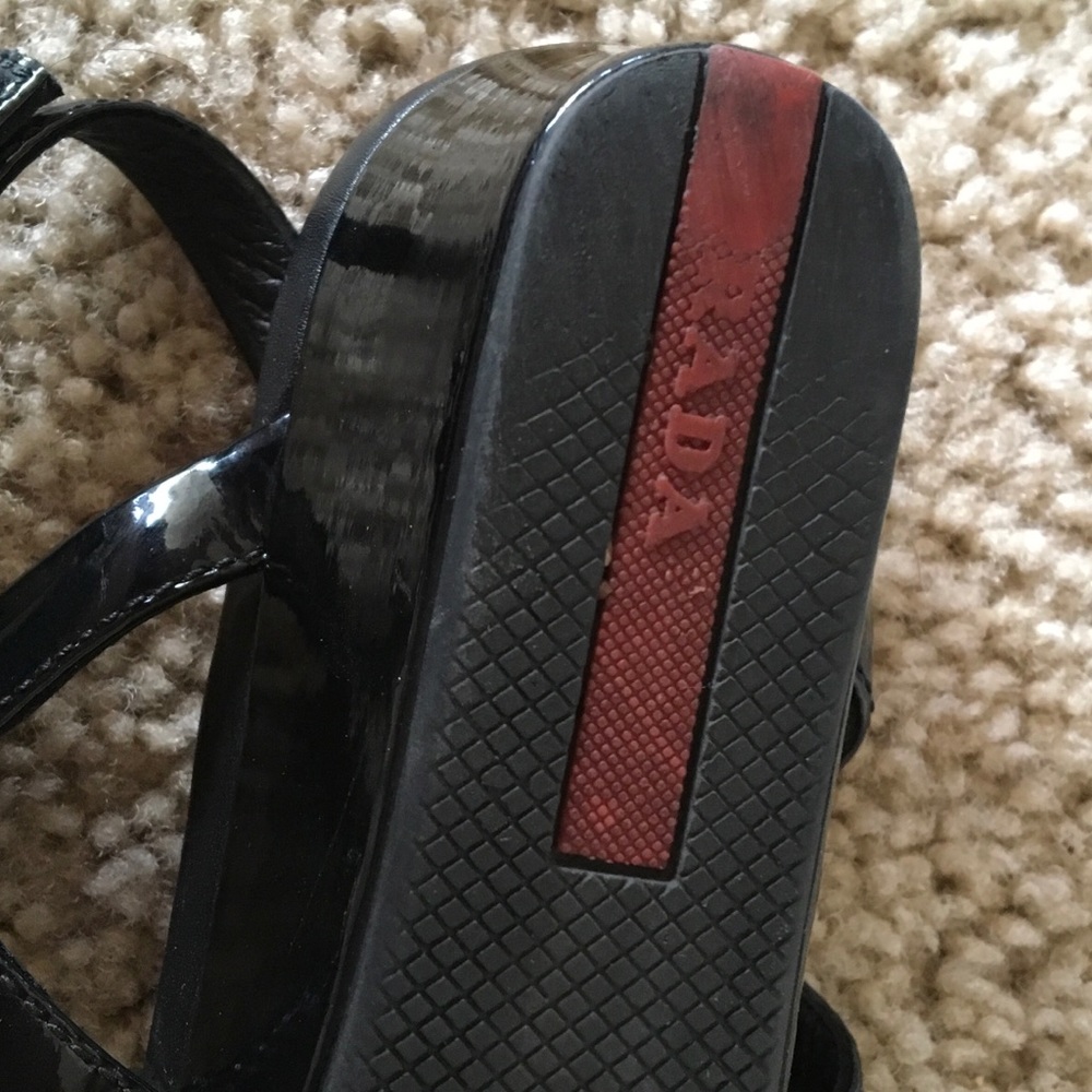 PRADA🔆🔆🔆SOLD🔆🔆🔆sandal small wedge Patent❣️ - Picture 6 of 7