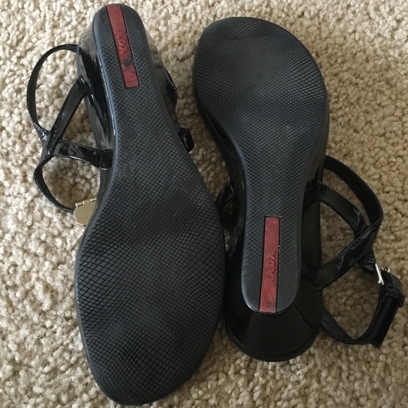 PRADA🔆🔆🔆SOLD🔆🔆🔆sandal small wedge Patent❣️ - Picture 5 of 7