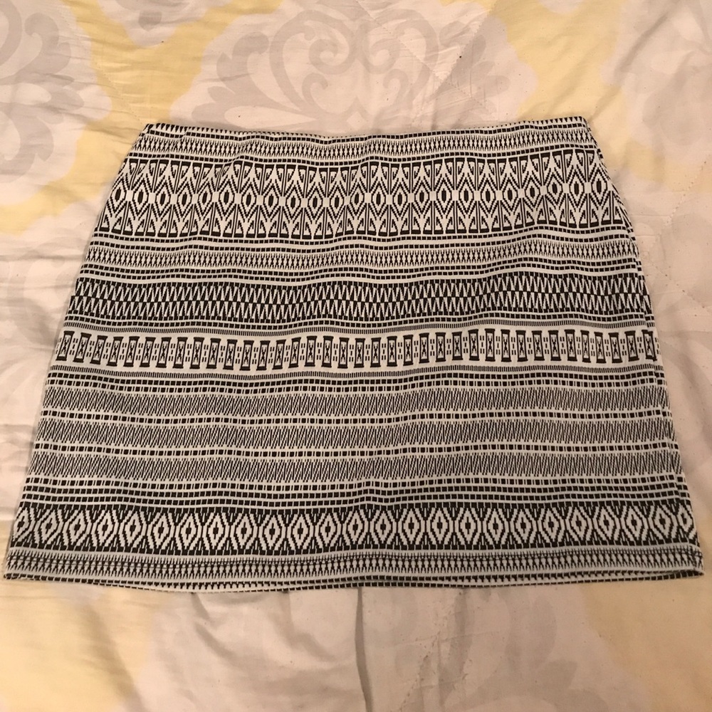 Xhilaration Black and White Mini Skirt