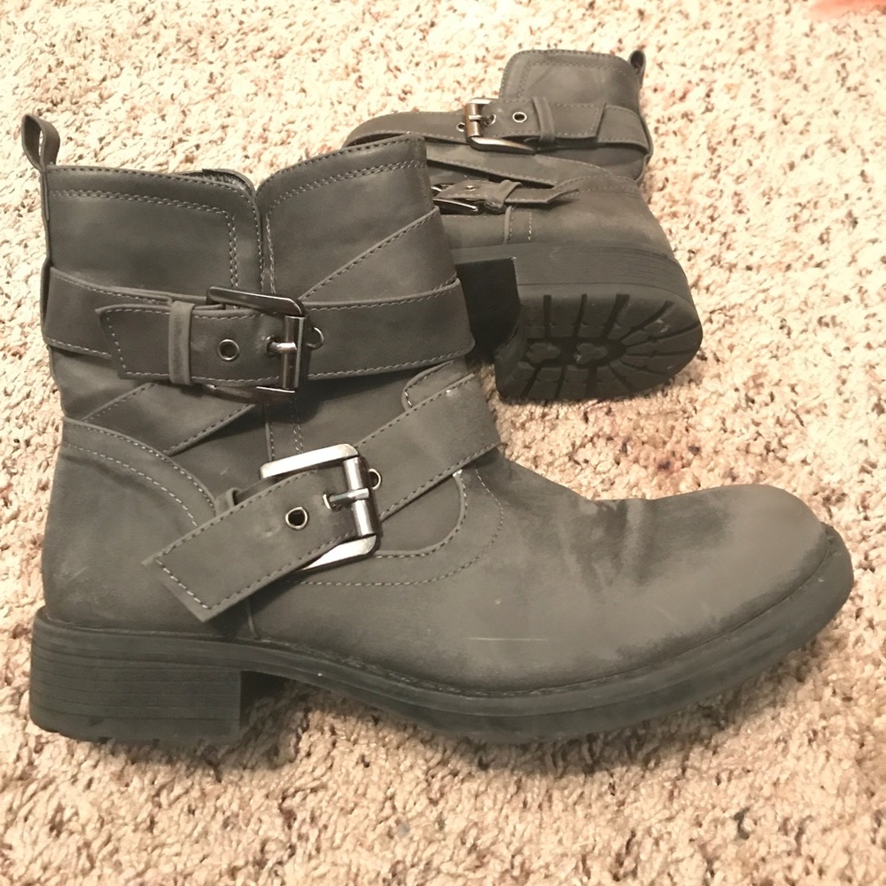 Cute grey boots