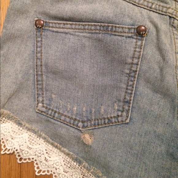 FP Jean Shorts - Picture 4 of 5