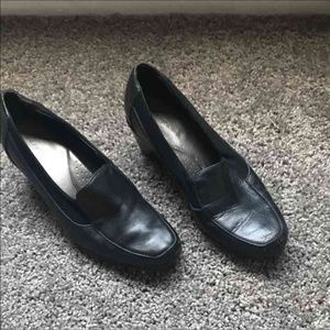 Very comfortable leather wedges