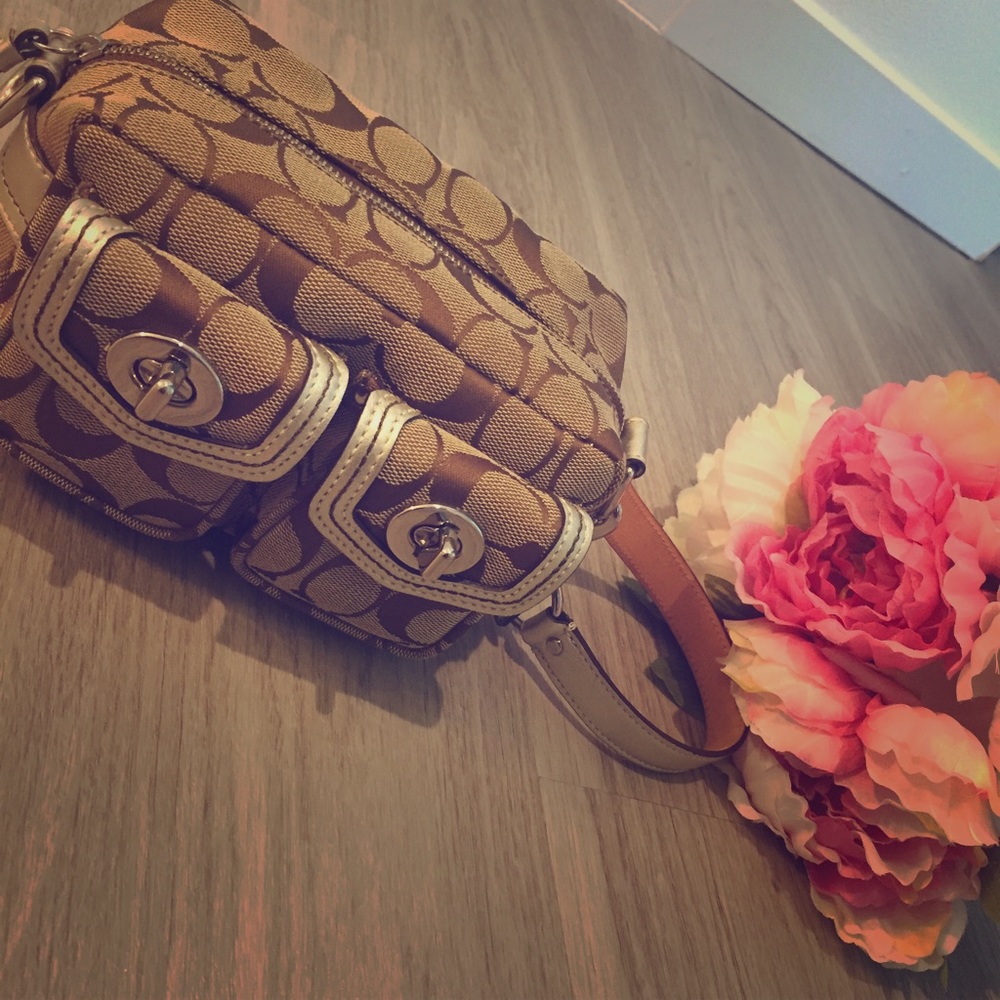 Coach Wristlet / Clutch / Cosmetic Bag