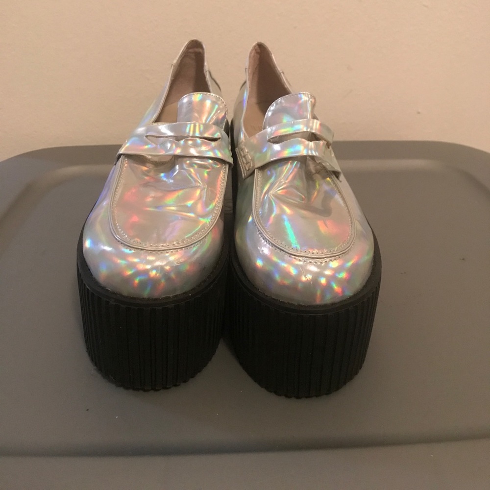 Unif holographic edge platform