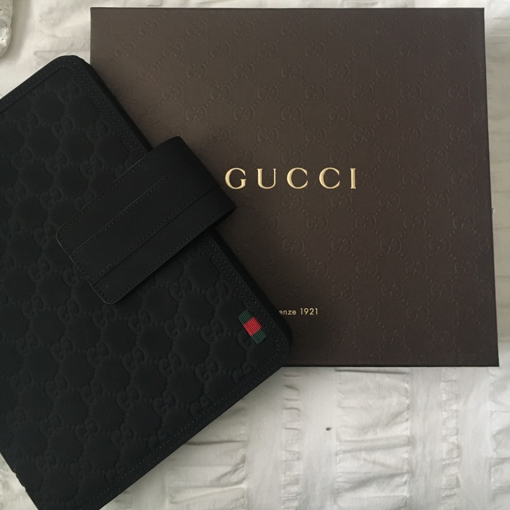 NWB GUCCI NERO GUCCISSIMA GG PRINT IPAD CASE HOLDE
