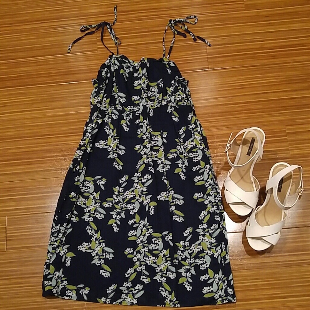 Old Navy blue floral sundress