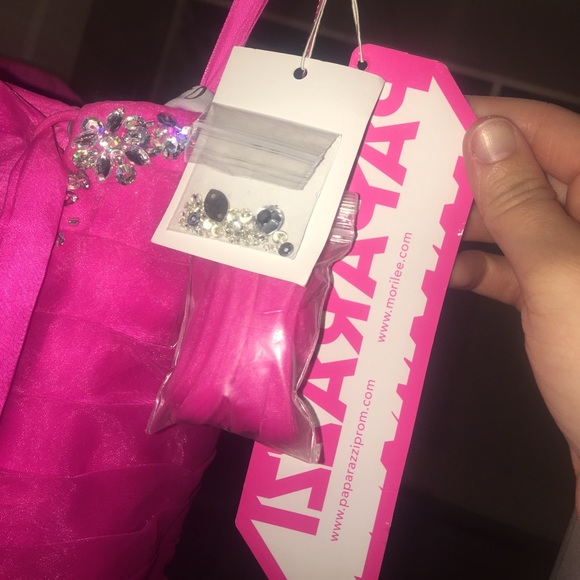 PROM - Picture 5 of 8