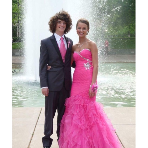 PROM - Picture 7 of 8