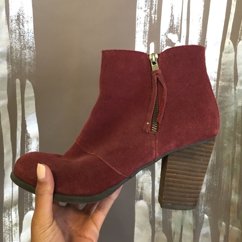 Burgundy heeled ankle boots
