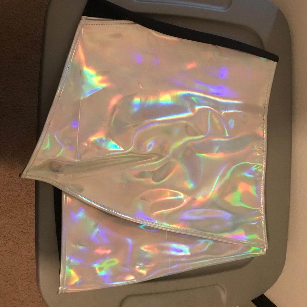 Unif holographic skirt