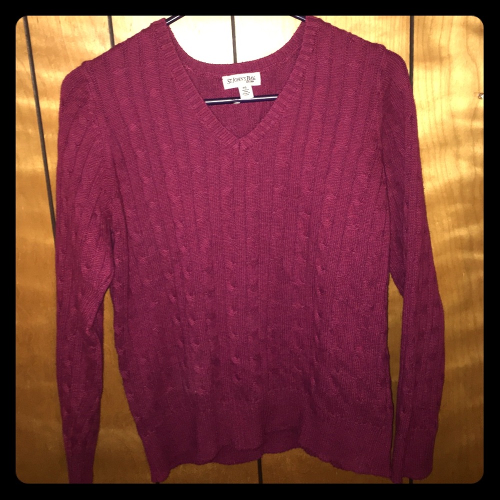 Cute maroon St Johns Bay sweater!