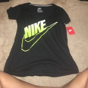 NWT Nike top