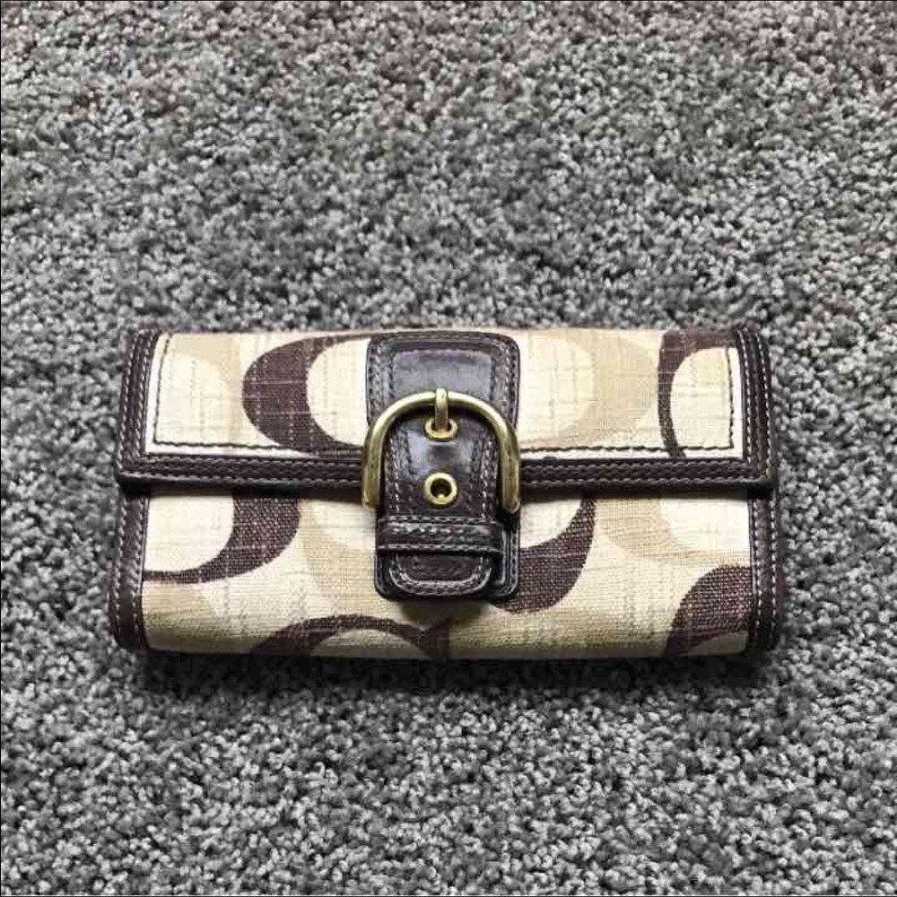 Large checkbook wallet