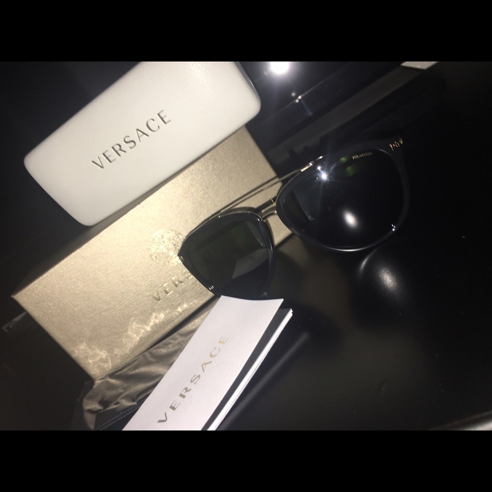 Black and gold Versace polarized Aviators