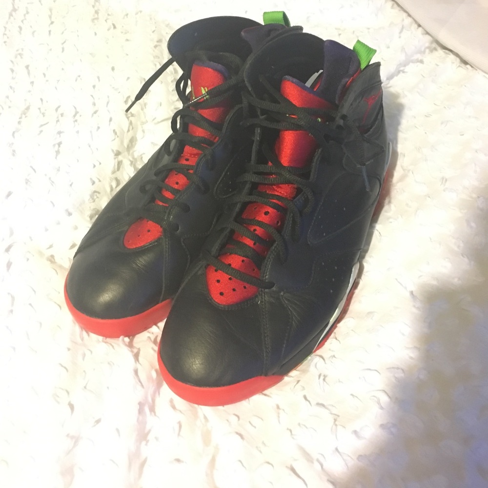 Air Jordan Marvin the Martian 7s