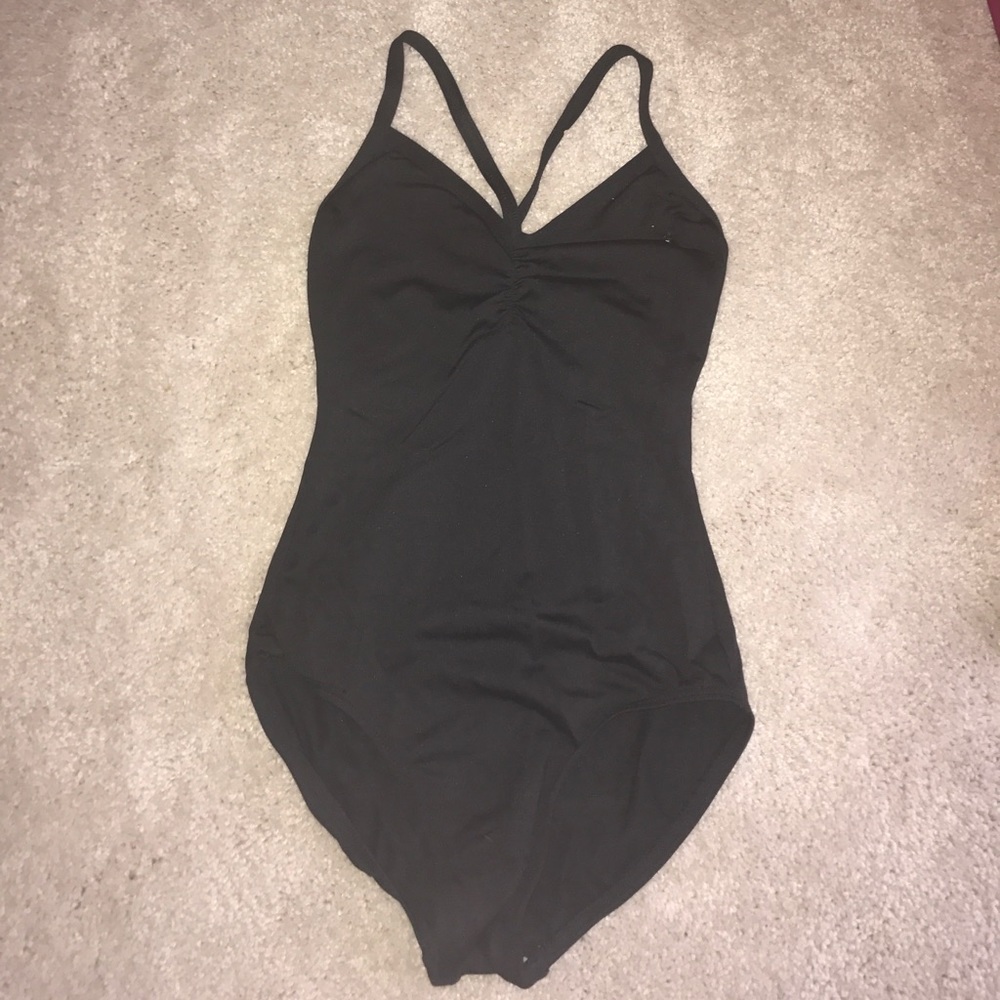 Keyhole back dance leotard