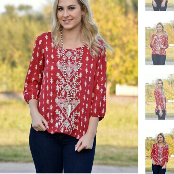 Andrèe Tops - 💠Beautiful  Embroidered Tunic NWOT