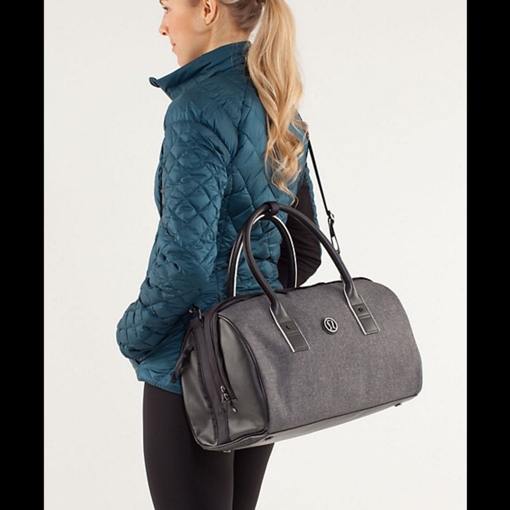 Lululemon duffle bag