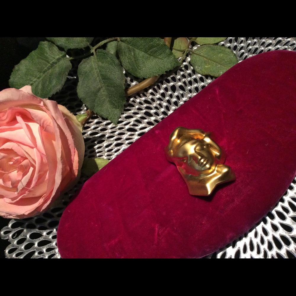 Sisley Eau Du Soir Brooch.