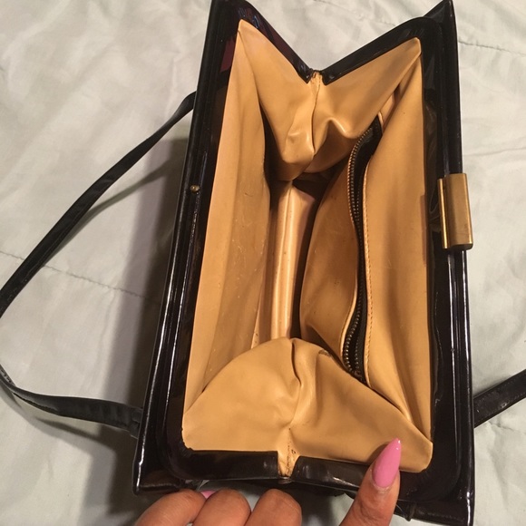 Vintage Patent Leather Purse - Picture 5 of 7